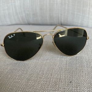Never worn Ray Ban Polarized Classic Aviators
